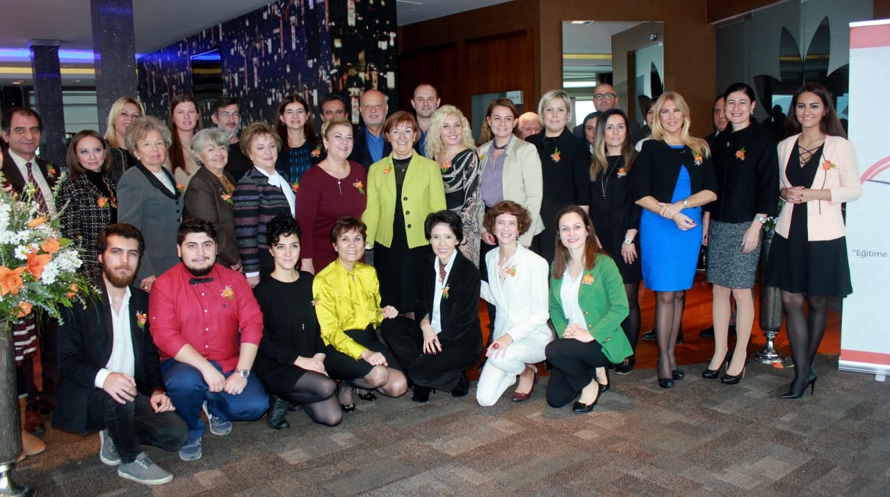 Cevdet İnci Eğitim Vakfı, 5 Aralık Dünya Gönüllüler Günü’nde Gönüllülerine Teşekkür Etti